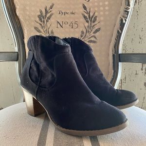 Black Booties